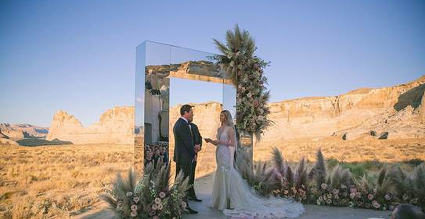 DJ Tiësto has married his model girlfriend Annika Backes in the middle of the Utah Desert.